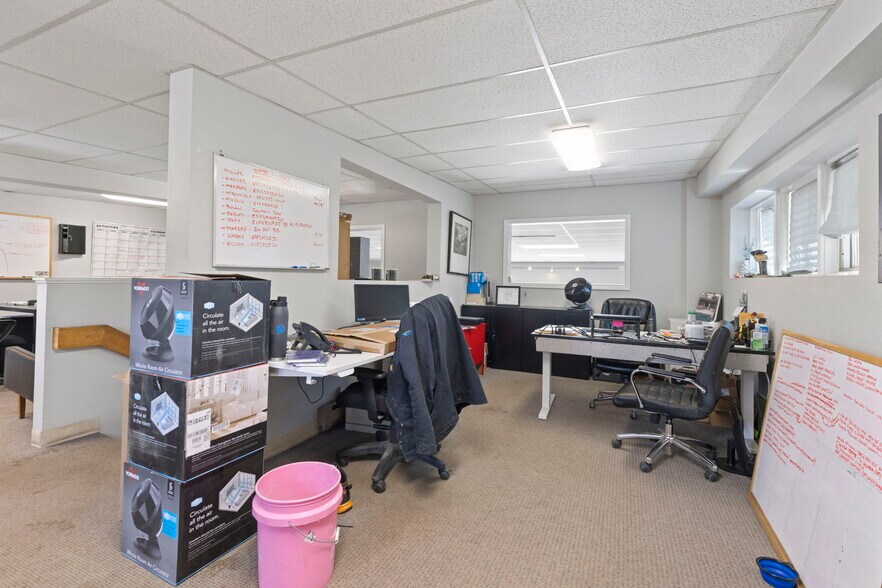 More Photos Of 120 9th St, Silverthorne General Retail For Sale
