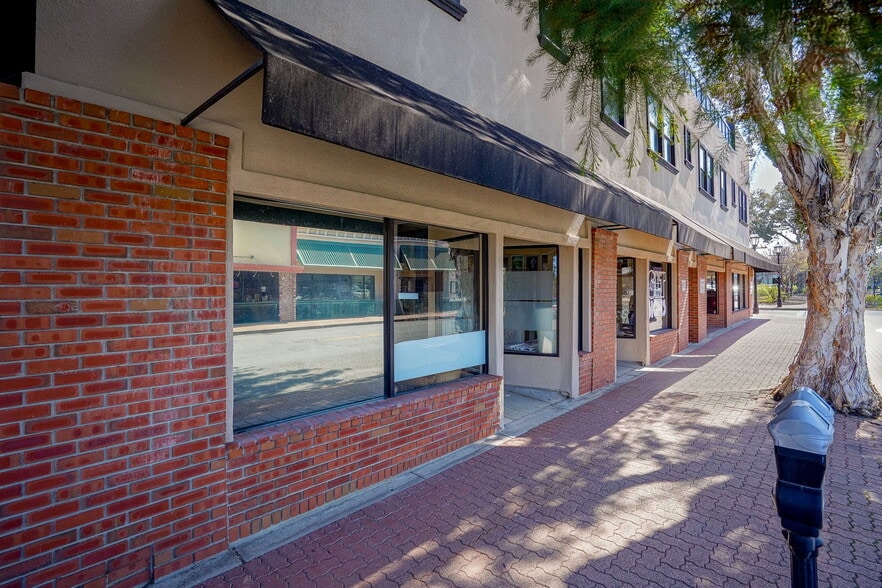 More Photos Of 411-413 Ferry St, Martinez Storefront Retail Office For Sale