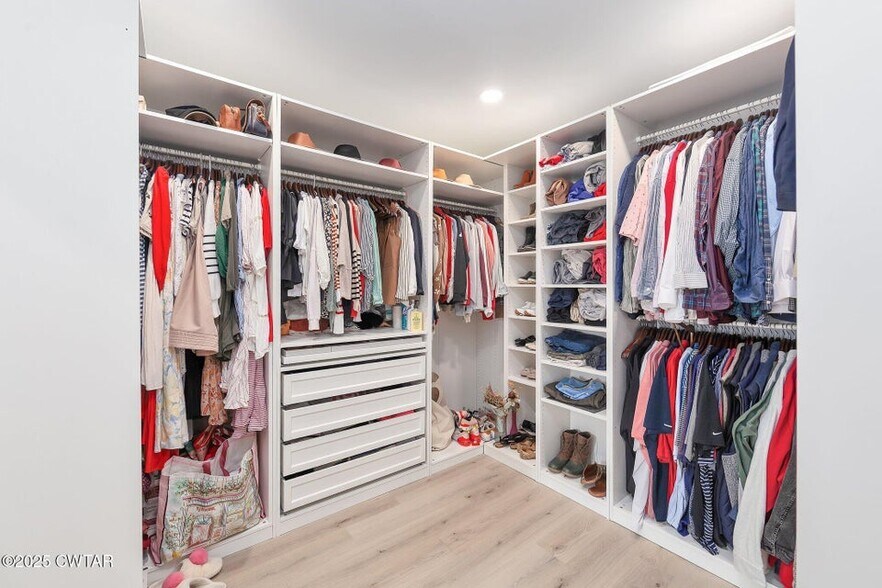 More Photos Of 56 Lee Ave, McKenzie Office Residential For Sale