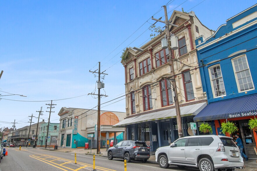 More Photos Of 3218 Magazine St, New Orleans General Retail For Sale