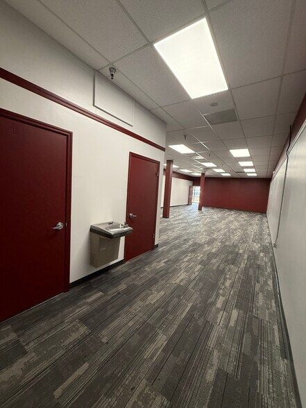 More Photos Of 369 Bill France Blvd, Daytona Beach General Retail For Lease