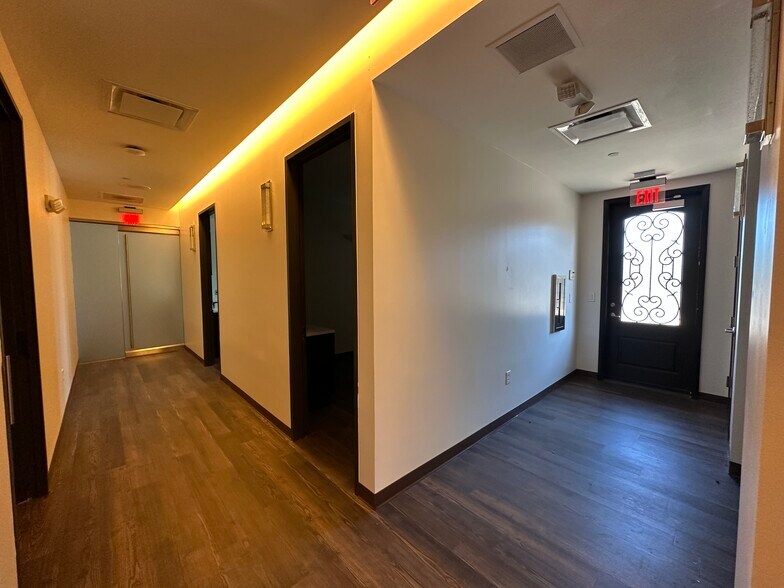 More Photos Of 1835 E Southlake Blvd, Southlake Medical For Sale