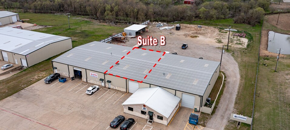 Primary Photo Of 350 English Trl, Venus Warehouse For Lease