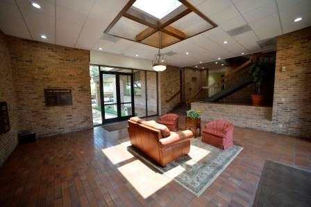 More Photos Of 402 E Ramsey Rd, San Antonio Unknown For Lease