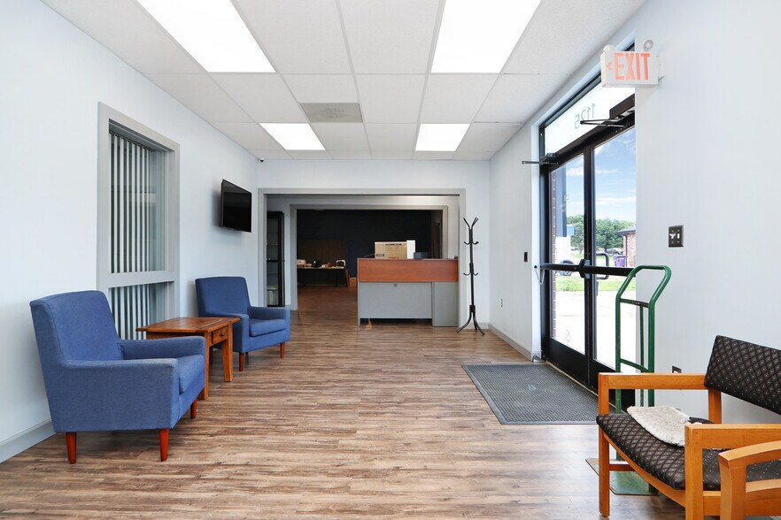 More Photos Of 1125 Westport Dr, Manhattan Office For Lease