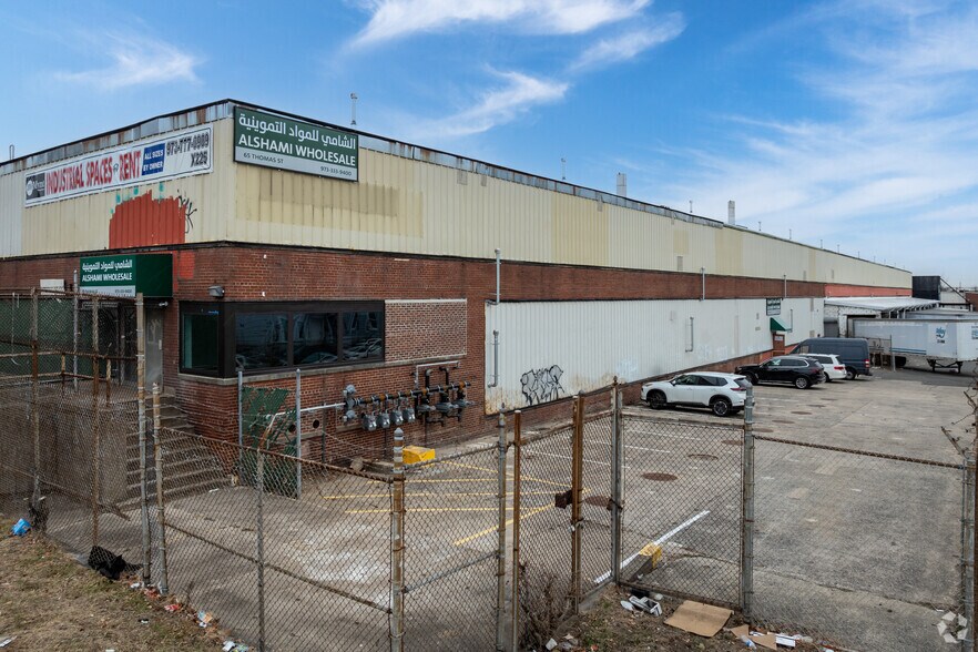 More Photos Of 297 Getty Ave, Paterson Warehouse For Lease
