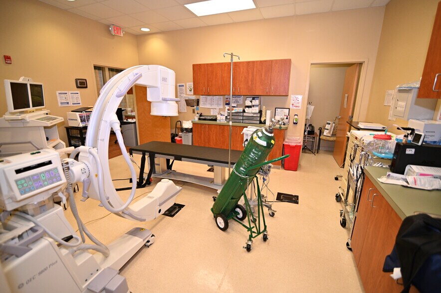 More Photos Of 2960 Technology Pl, Waldorf Research And Development For Lease