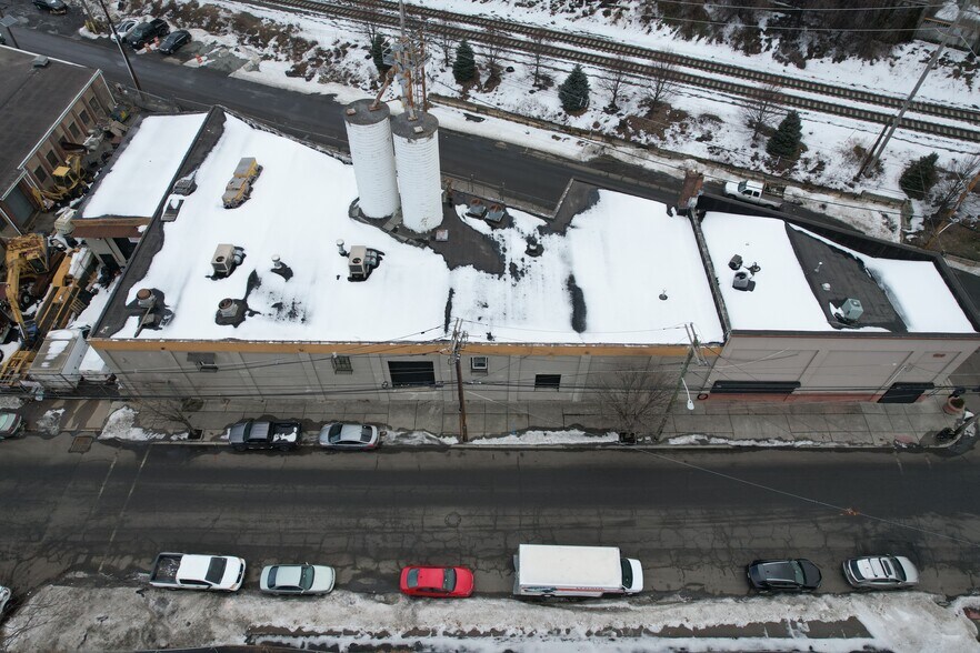 More Photos Of 187-203 E 7th St, Paterson Warehouse For Sale