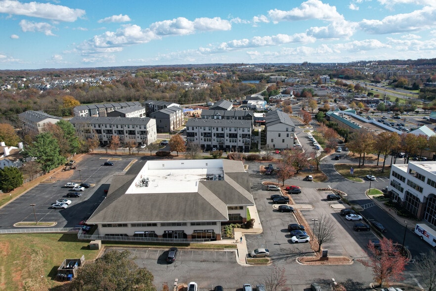 More Photos Of 20 Pidgeon Hill Dr, Sterling Medical For Sale