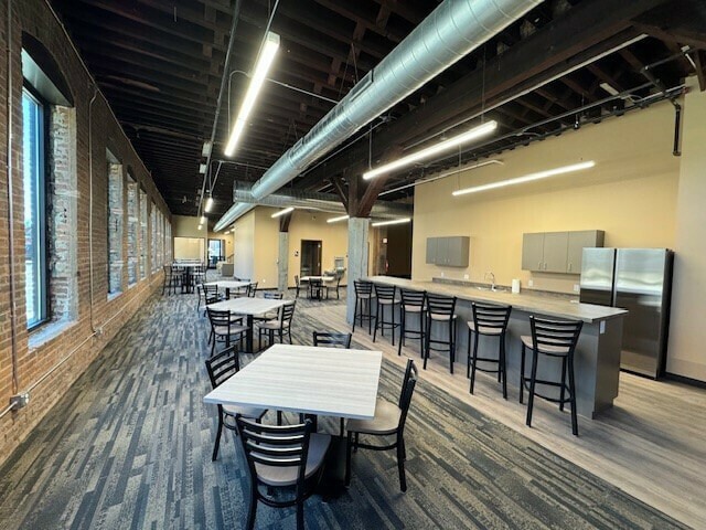 More Photos Of 207 Monroe St N, Hudson Warehouse For Sale