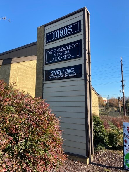 More Photos Of 10805 Kingston Pike, Knoxville Office For Lease