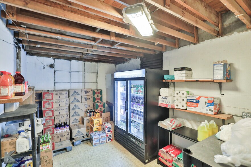 More Photos Of 1841 S Treadaway Blvd, Abilene Industrial For Sale