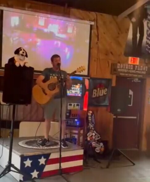 More Photos Of 10 Ruth St, Vernon General Retail For Sale