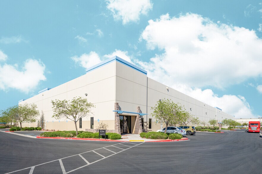 More Photos Of 3838 Civic Center Dr, North Las Vegas Warehouse For Lease