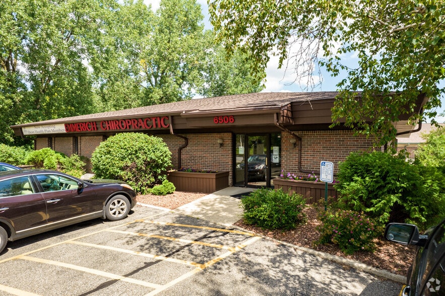 Primary Photo Of 6506 Normandy Ln, Madison Medical For Lease