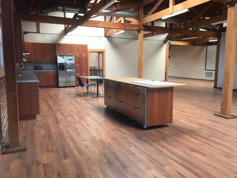 More Photos Of 1208 Gaviota Ave, Long Beach Unknown For Lease