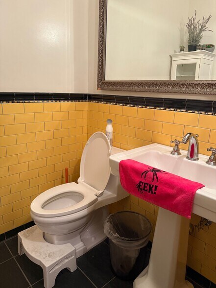 More Photos Of 1015 Hope St, South Pasadena Warehouse For Lease