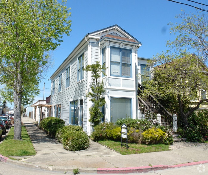 Primary Photo Of 403 Martin Luther King Jr., Oakland Office For Sale