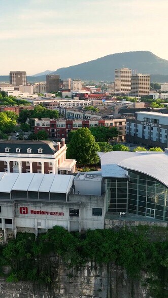 Primary Photo Of 406 High St, Chattanooga Office Residential For Sale