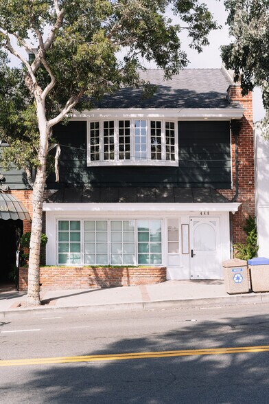 More Photos Of 448 S Coast Hwy, Laguna Beach Restaurant For Lease