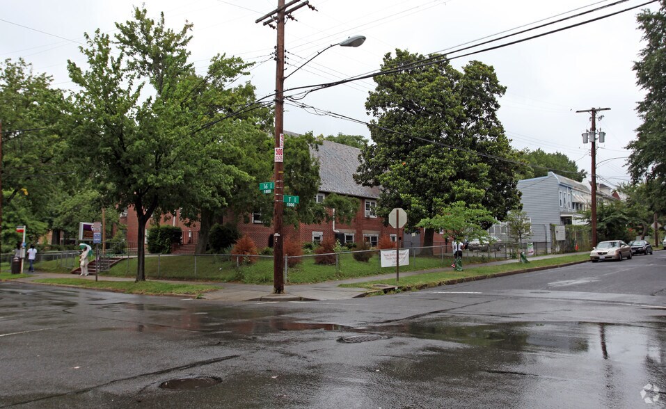 More Photos Of 1610 T St SE, Washington Religious Facility For Lease