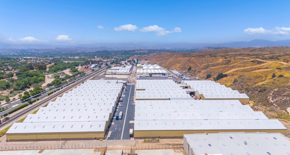 More Photos Of 25781 Springbrook Ave, Santa Clarita Industrial For Lease