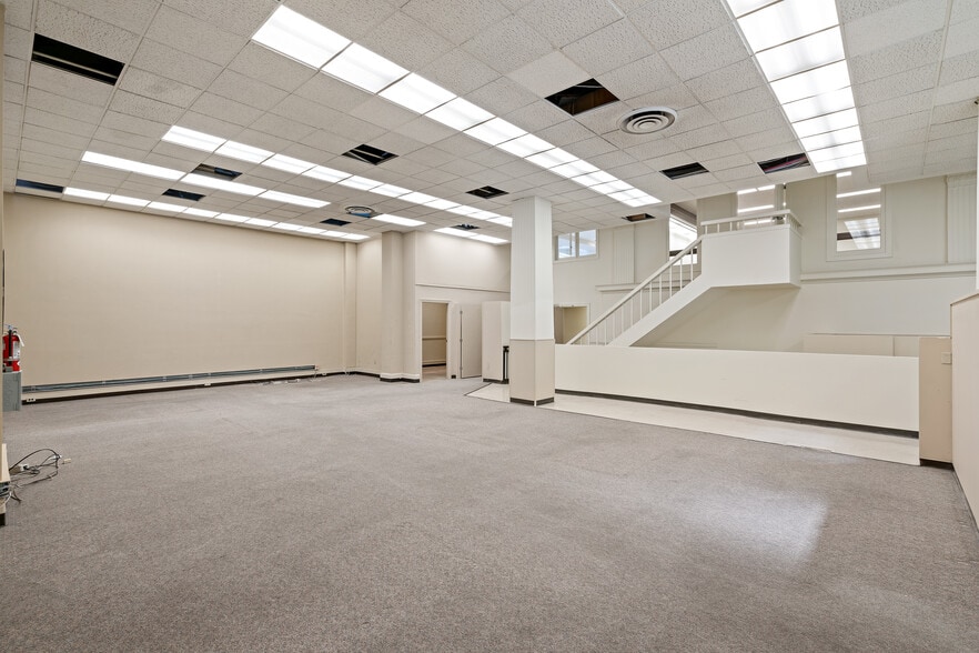 More Photos Of 2411 Santa Clara Ave, Alameda Bank For Lease