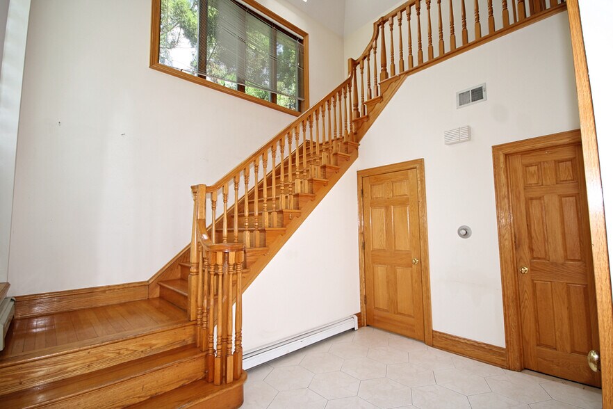 More Photos Of 161 Boardwalk Ave, Staten Island Multifamily For Sale
