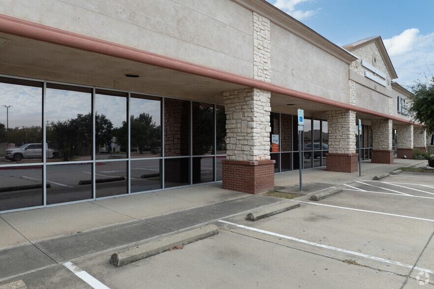 More Photos Of 761 Keller Pky, Keller Unknown For Lease