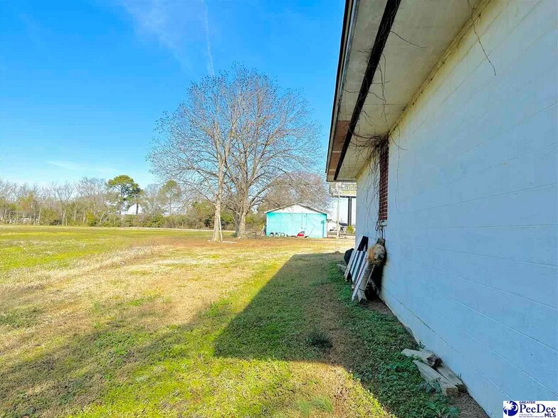 More Photos Of 1007 Highway 301, Dillon Flex For Sale