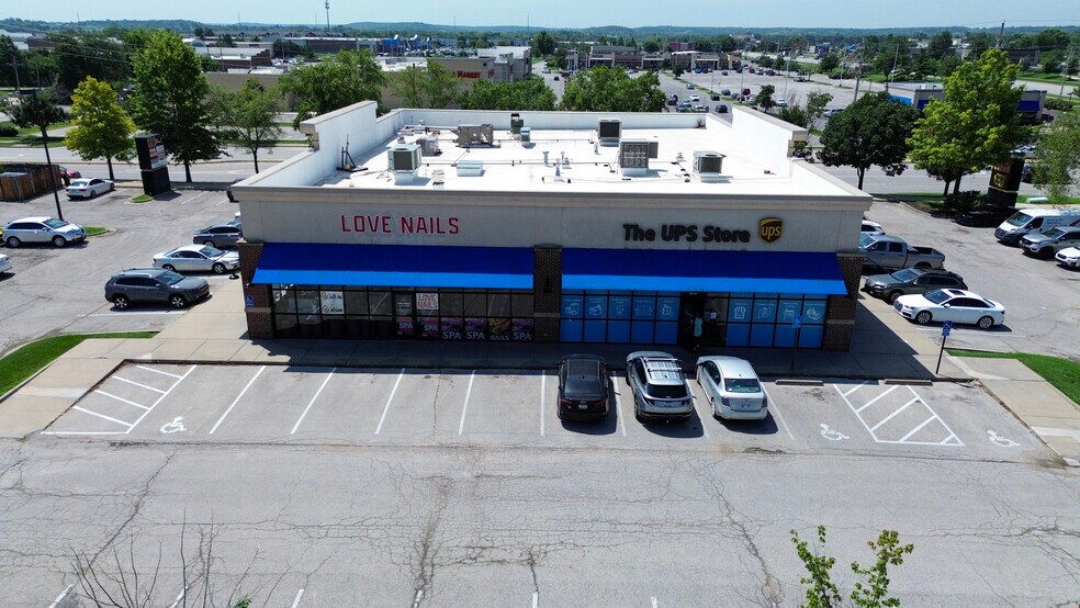 More Photos Of 1910-2040 W 31st St, Lawrence Unknown For Lease