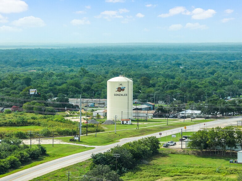 More Photos Of TBD U.S. 183, Gonzales Land For Sale