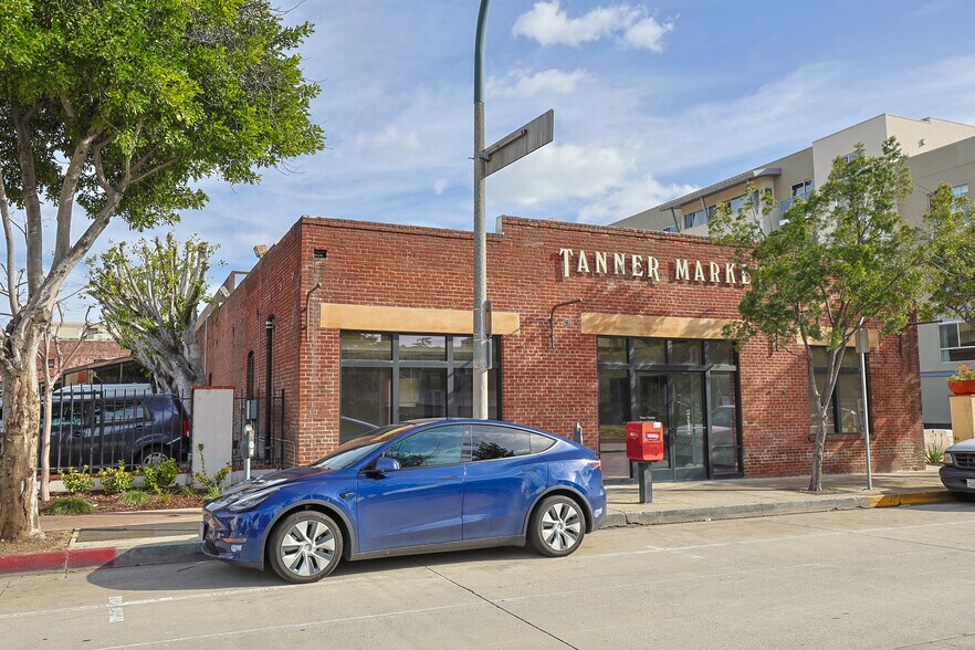 More Photos Of 42 S Pasadena Ave, Pasadena Office For Lease