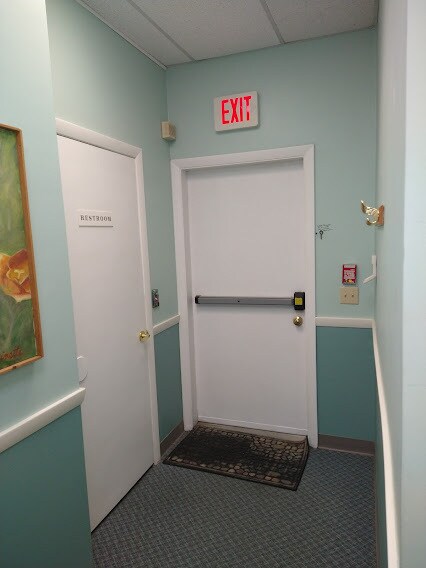 More Photos Of 140 Point Judith Rd, Narragansett Storefront Retail Office For Sale