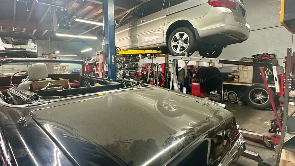 More Photos Of 8981-8983 Rose Ave, Montclair Auto Repair For Sale