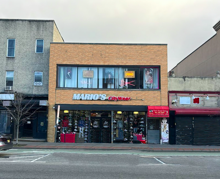 Primary Photo Of 856-858 Bergen Ave, Jersey City Storefront For Lease