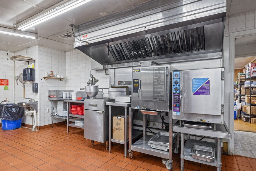 More Photos Of 2383 Hwy 58, Swansboro Restaurant For Sale