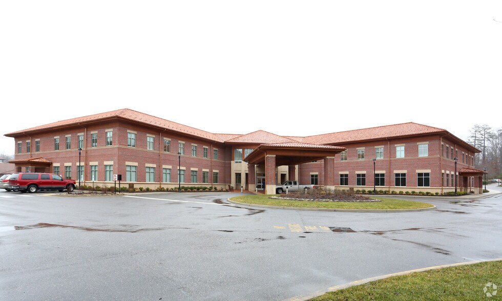 More Photos Of 13801 St. Francis Blvd, Midlothian Medical For Lease