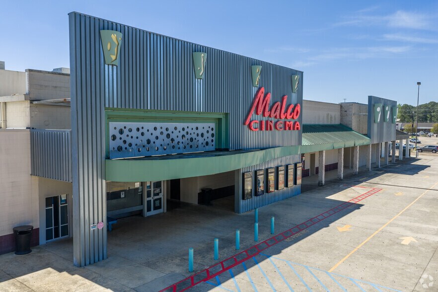 More Photos Of 2310-2318 Highway 45, Columbus Unknown For Lease