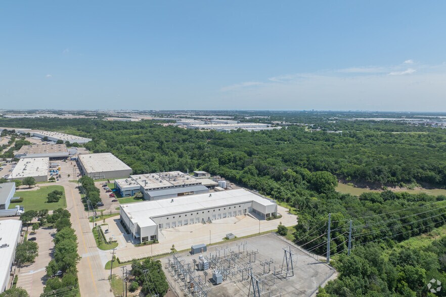 More Photos Of 2250 114th St, Grand Prairie Distribution For Sale