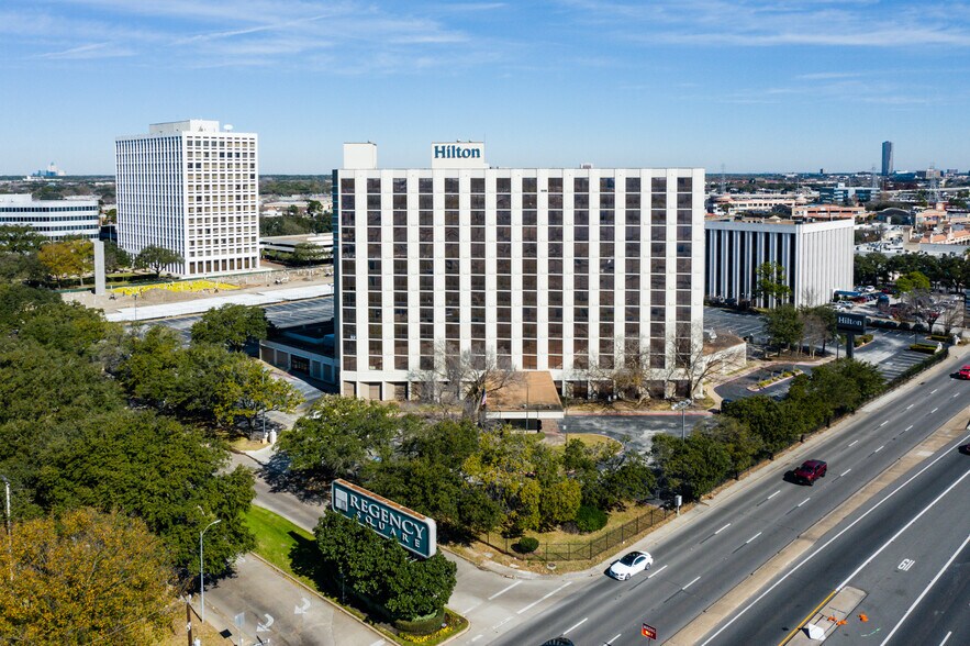 More Photos Of 6780 Southwest Fwy, Houston Multifamily For Sale