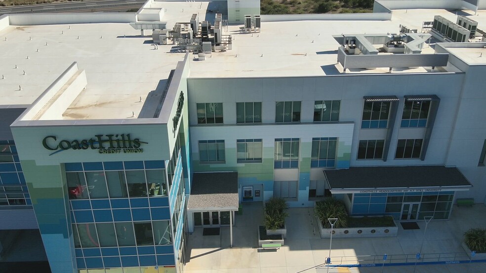 Primary Photo Of 1075 E Betteravia Rd, Santa Maria Office For Lease