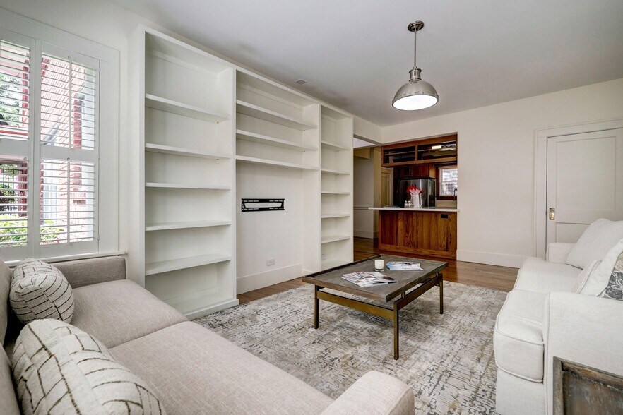 More Photos Of 414 Branard St, Houston Medical For Sale