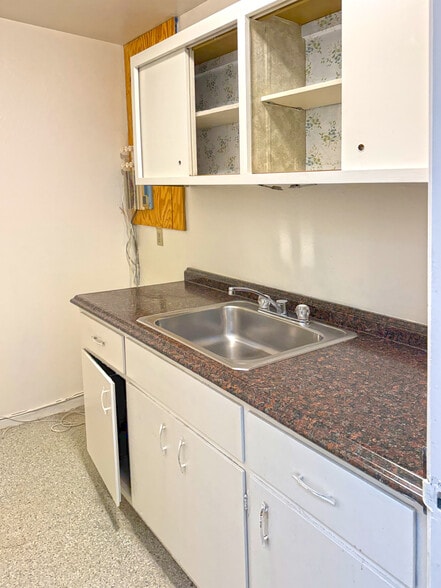 More Photos Of 2437 Durant Ave, Berkeley Storefront For Lease