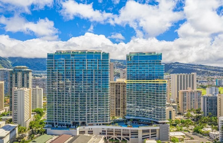 Primary Photo Of 2139 Kuhio Ave, Honolulu Apartments For Sale