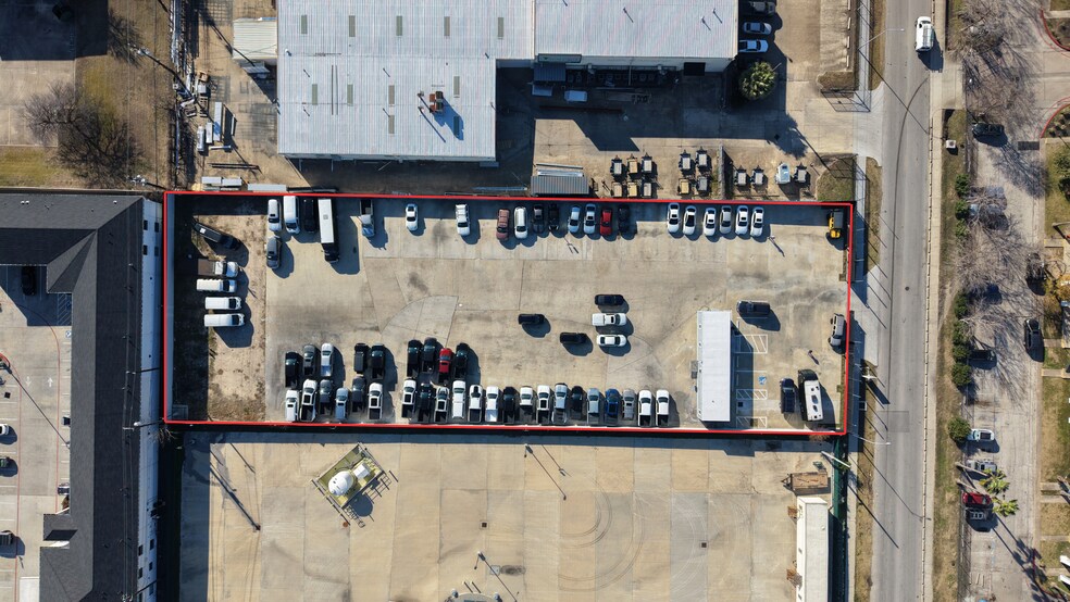 More Photos Of 6011 Skyline Dr, Houston Auto Dealership For Lease