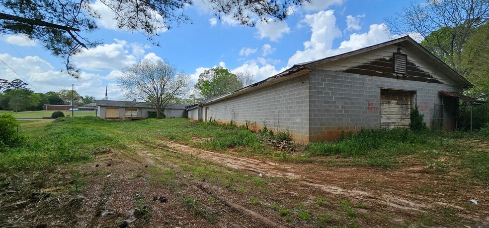 More Photos Of 3405 Historic Highway 17, Martin Light Manufacturing For Sale