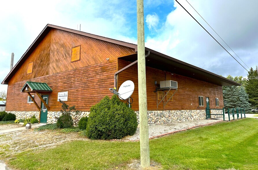 More Photos Of 1511 Hubert Rd, Hubbard Lake Flex For Sale