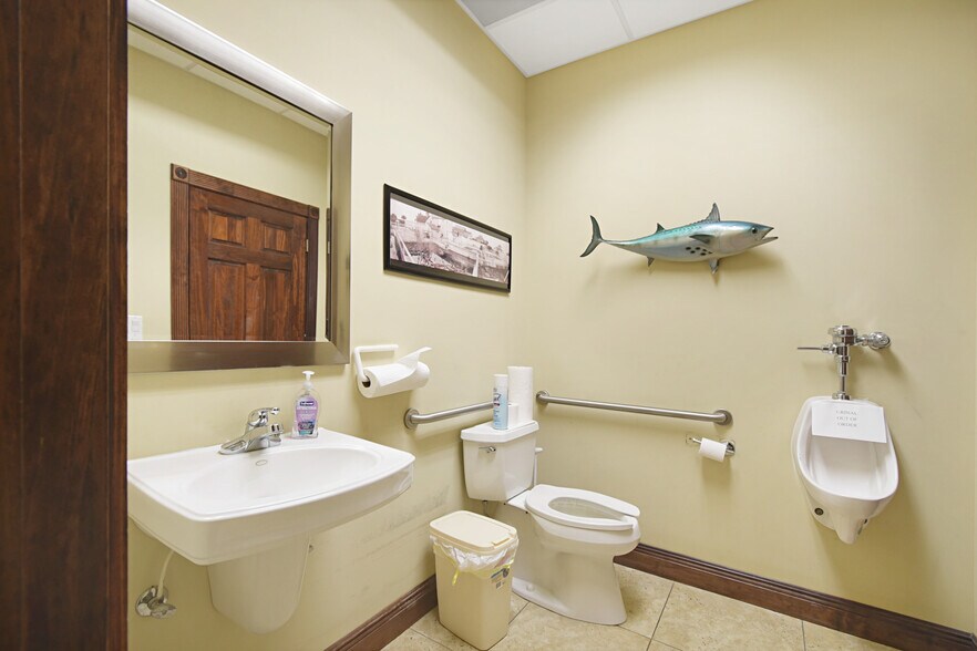 More Photos Of 1301 Plantation Island Dr, Saint Augustine Medical For Sale