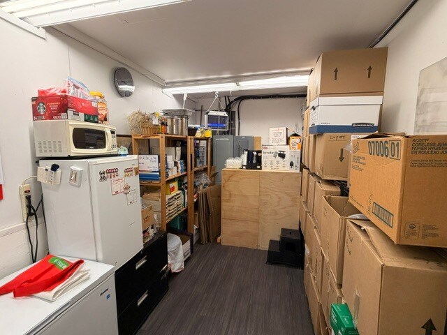 More Photos Of 8851 Beckwith Rd, Richmond Light Manufacturing For Sale